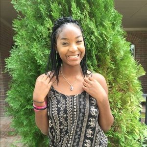 Meet your Posher, Lea